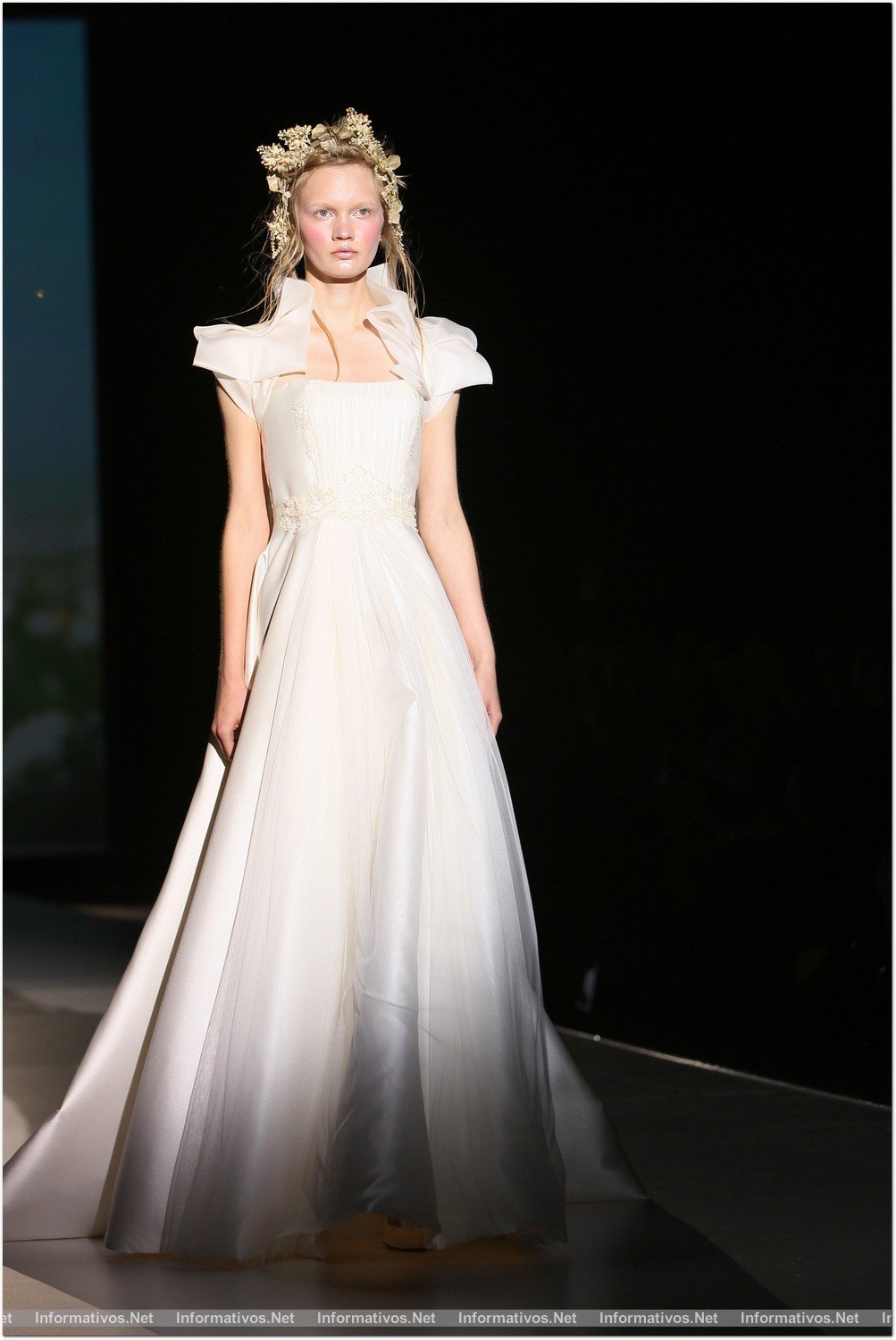 BCN02MAY013.- Barcelona Bridal Week- Pasarela Gaudí: Victorio & Lucchino