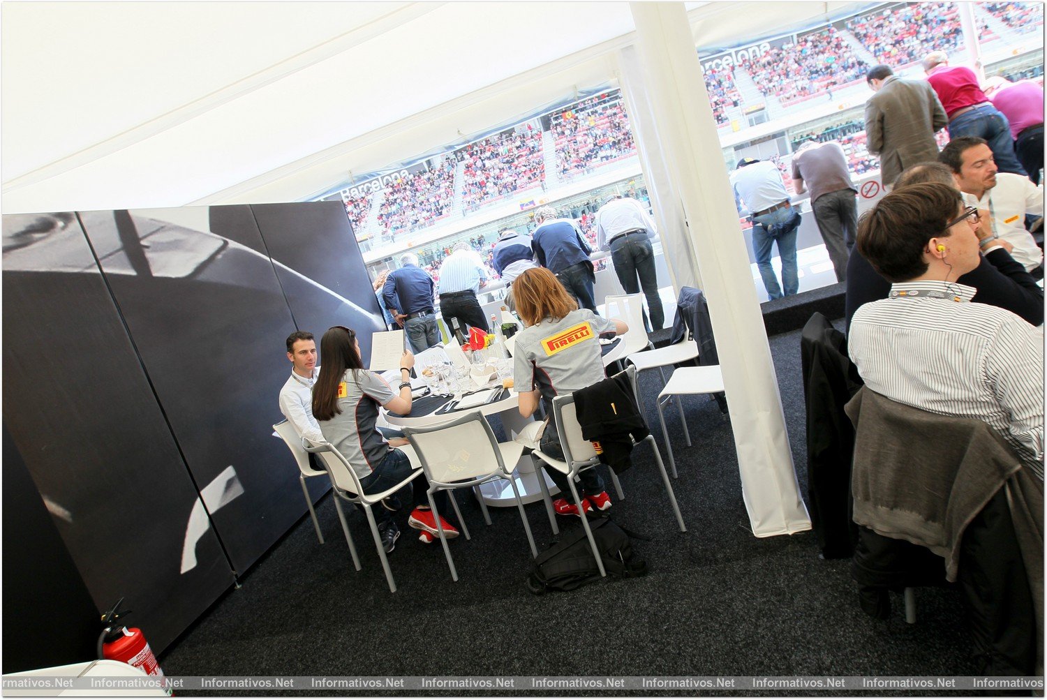 Montmeló-BCN11MAY013.- El Paddock Club F1. Un lugar privilegiado para VIPs donde las carreras de Fórmula 1 se viven de otra manera