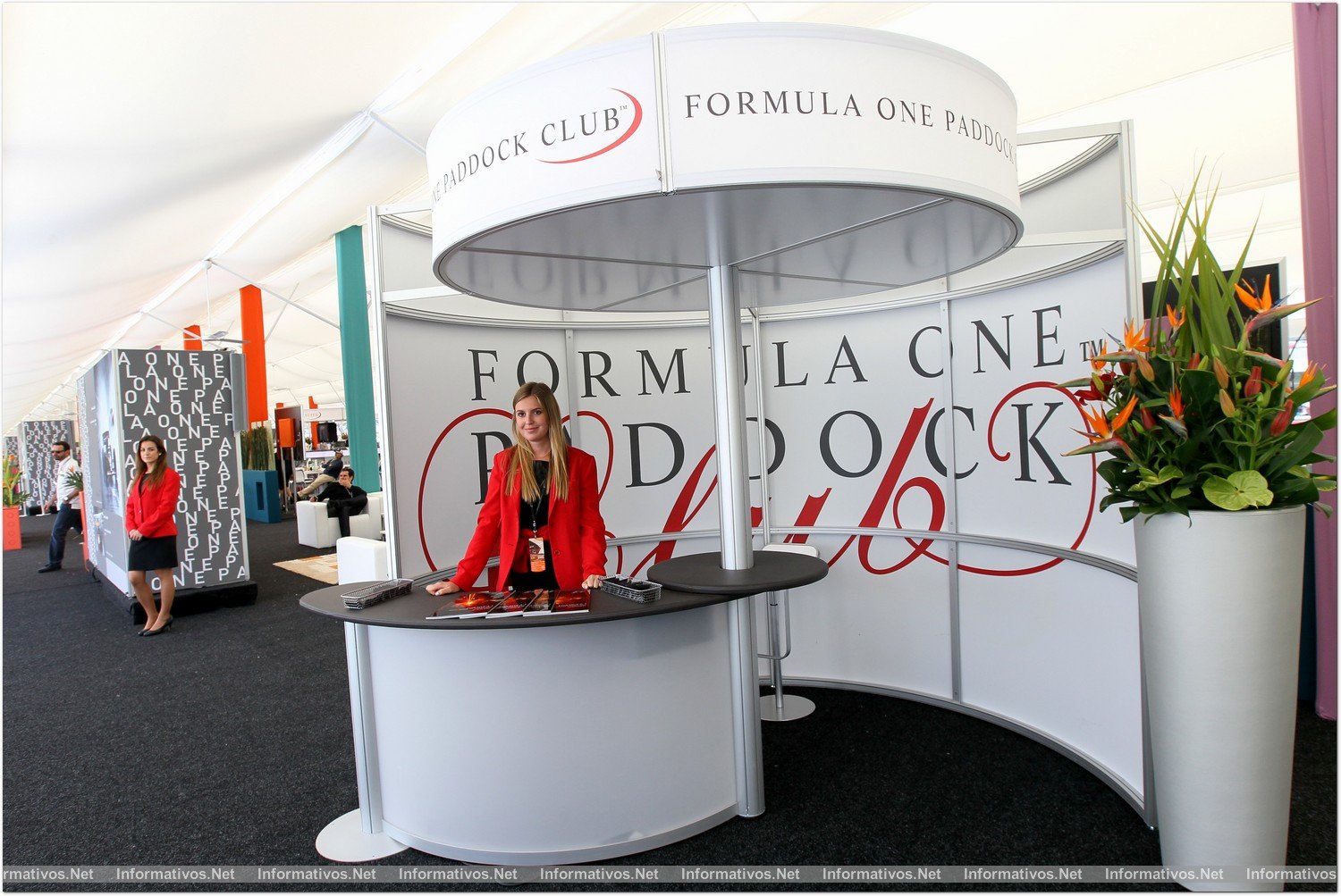 Montmeló-BCN11MAY013.- El Paddock Club F1. Un lugar privilegiado para VIPs donde las carreras de Fórmula 1 se viven de otra manera