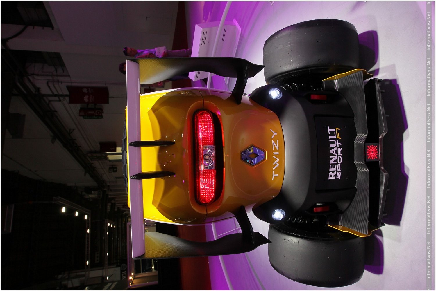 BCN9MAY01.- Salón Internacional del Automóvil. 