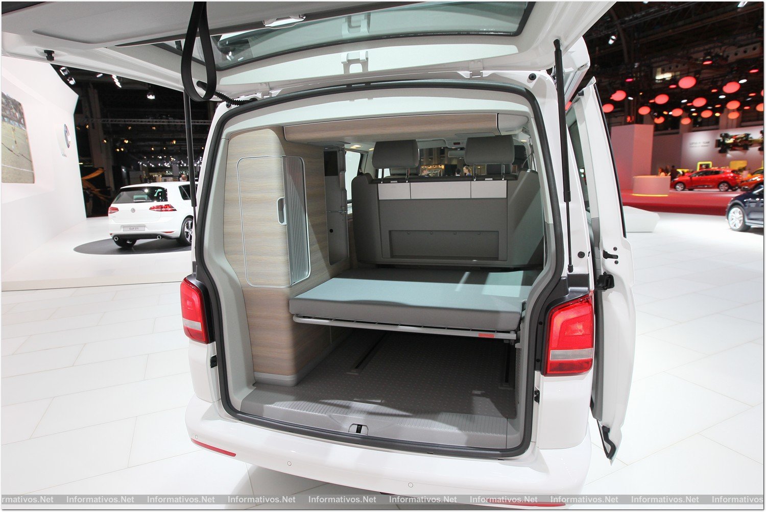 BCN9MAY01.- Salón Internacional del Automóvil. 