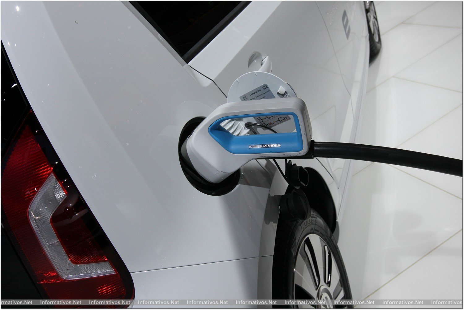 BCN9MAY01.- Salón Internacional del Automóvil. 