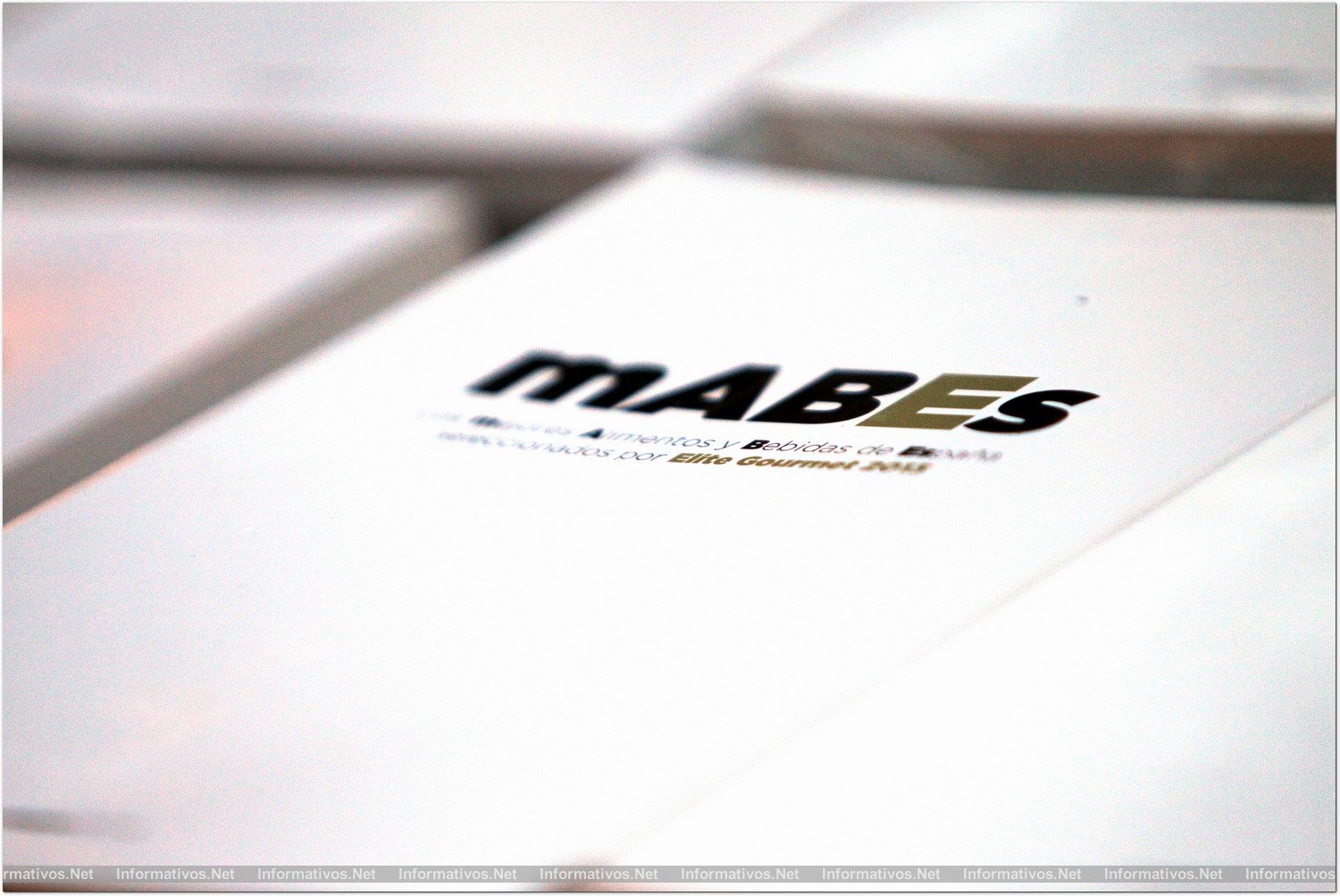 BCN20MARZ013.- Presentación de  mABEs, el libro de los "Mejores Alimentos y Bebidas de España" seleccionados por Elite Gourmet 2013. 