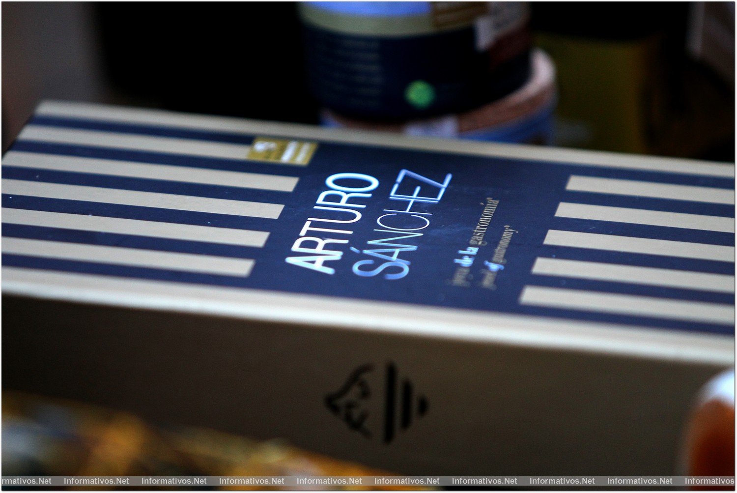 BCN20MARZ013.- Presentación de  mABEs, el libro de los "Mejores Alimentos y Bebidas de España" seleccionados por Elite Gourmet 2013. 