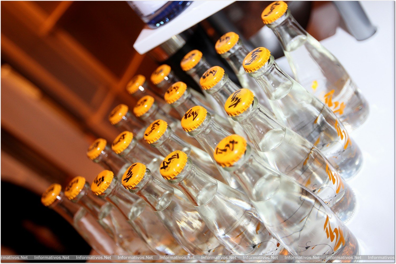 BCN20MARZ013.- Presentación de  mABEs, el libro de los "Mejores Alimentos y Bebidas de España" seleccionados por Elite Gourmet 2013. 