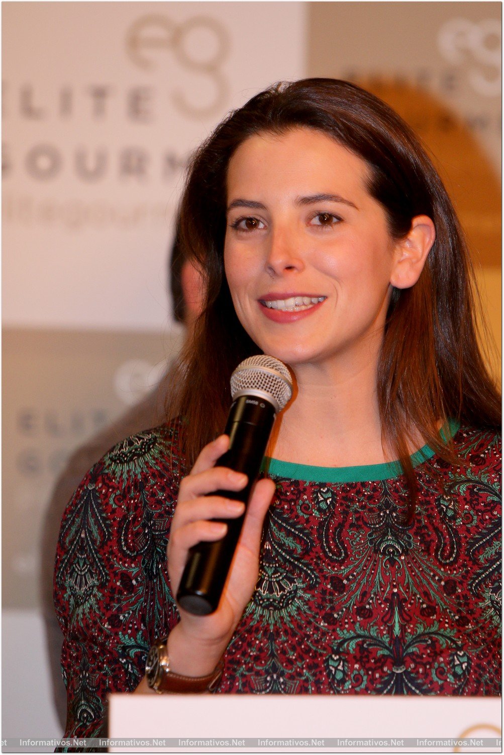 BCN20MARZ013.- Presentación de  mABEs, el libro de los "Mejores Alimentos y Bebidas de España" seleccionados por Elite Gourmet 2013. Alejandra Ansón, secretaria general de Elite Gourmet