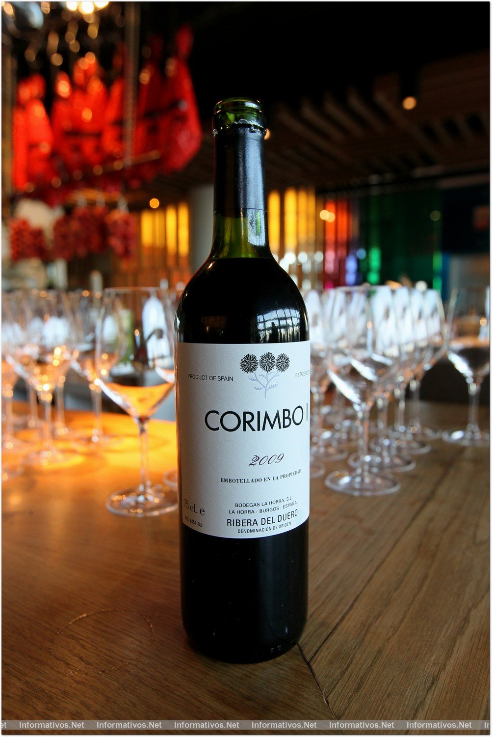 BCN9ABR013.- Premio "Chef Millesime by Cruz Campo Gran Reserva" a Jordi Roca, del Celler de Can Roca. Corimbo I 2009. Un vino es un 100% tempranillo con crianza de 16 meses en barricas de roble francés y americano. Se trata de un Ribera del Duero de postín, procedente de las bodegas La Horra, elegante y de un intenso color cereza.