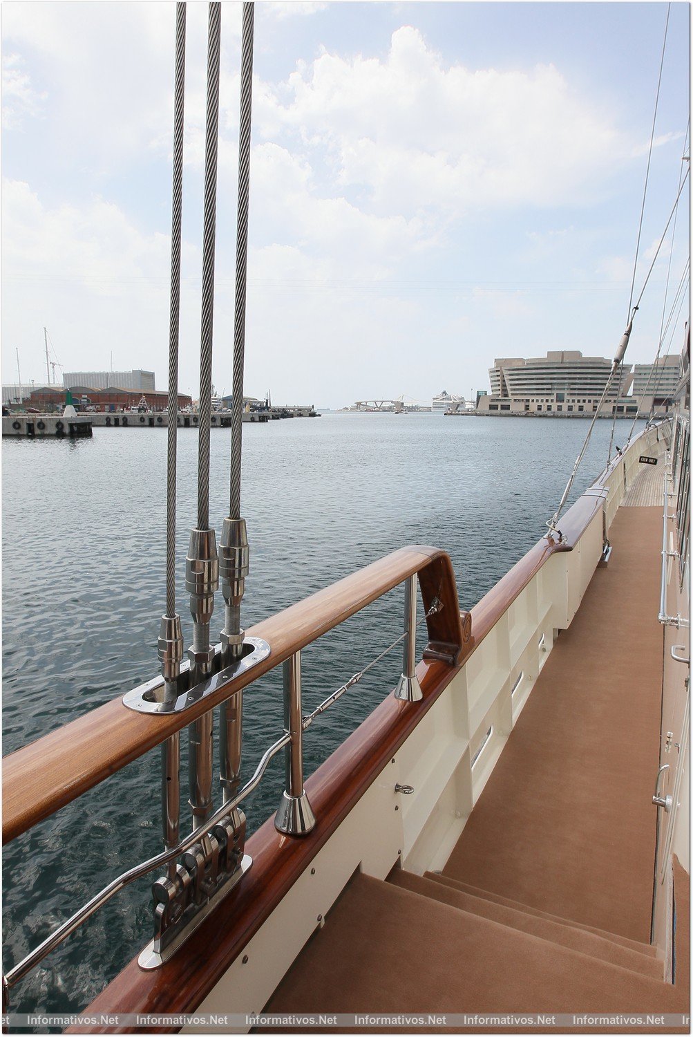 BCN17JUN013.- El velero John Walker & Sons Voyager celebra en Barcelona el “Game Changer Event”.  