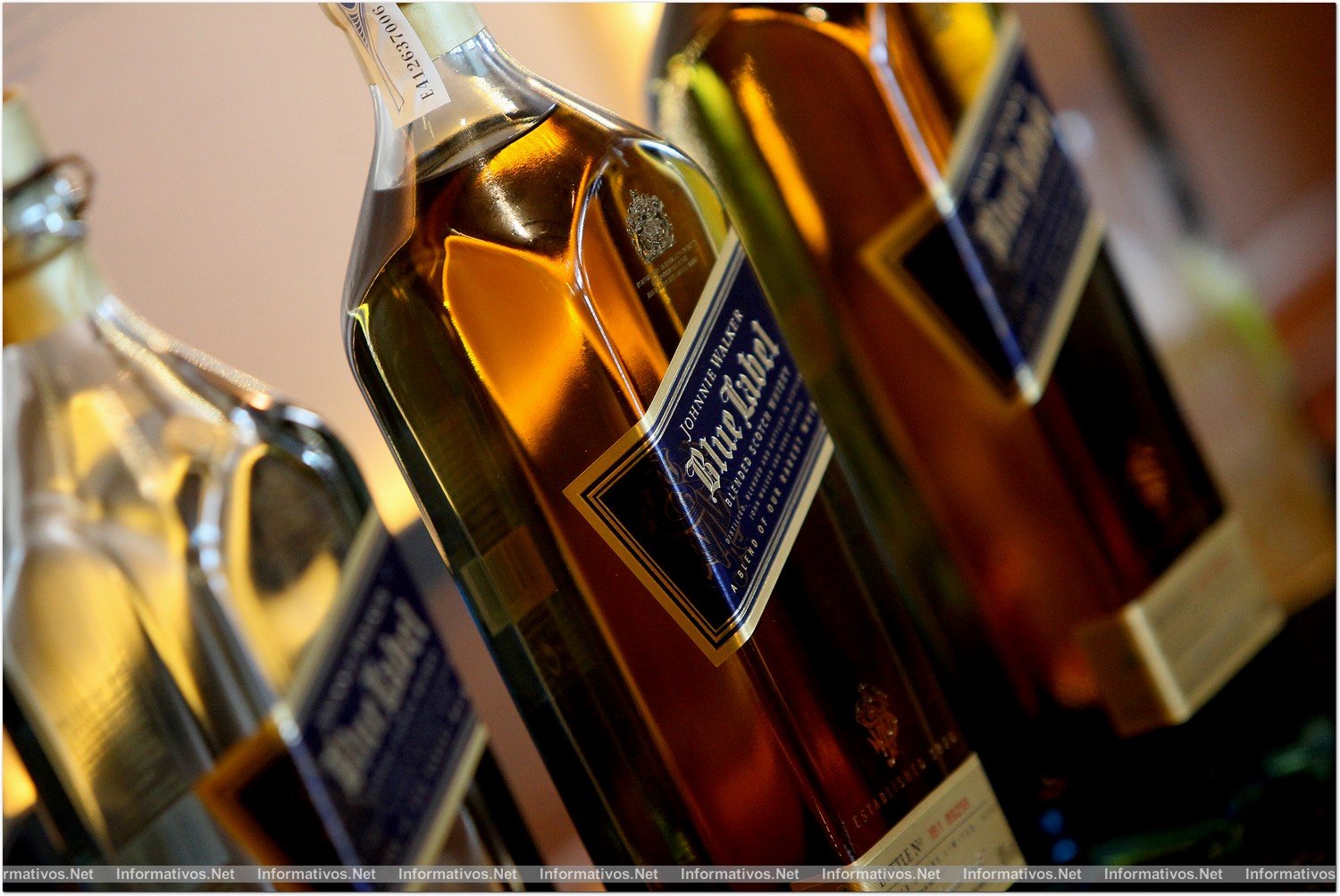 BCN17JUN013.- El velero John Walker & Sons Voyager celebra en Barcelona el “Game Changer Event”. 