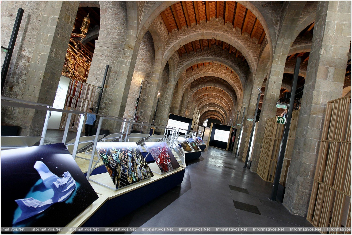 BCN19JUN013.- Inauguración de la exposición “Planet Ocean” con Yann Arthus Bertrand en el Museo Marítimo de Barcelona