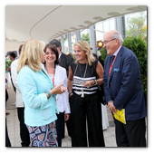 :: Pulse para Ampliar :: BCNJUL013 .- 080 Barcelona Fashion. Joana Ortega, vicepresidenta del gobierno catalán; Sonia Recasens, segunda teniente de alcalde de Barcelona; Helena Rakosnik, esposa del President de la Generalitat de Cataluña; y Miquel Rodríguez, director de la pasarela 080