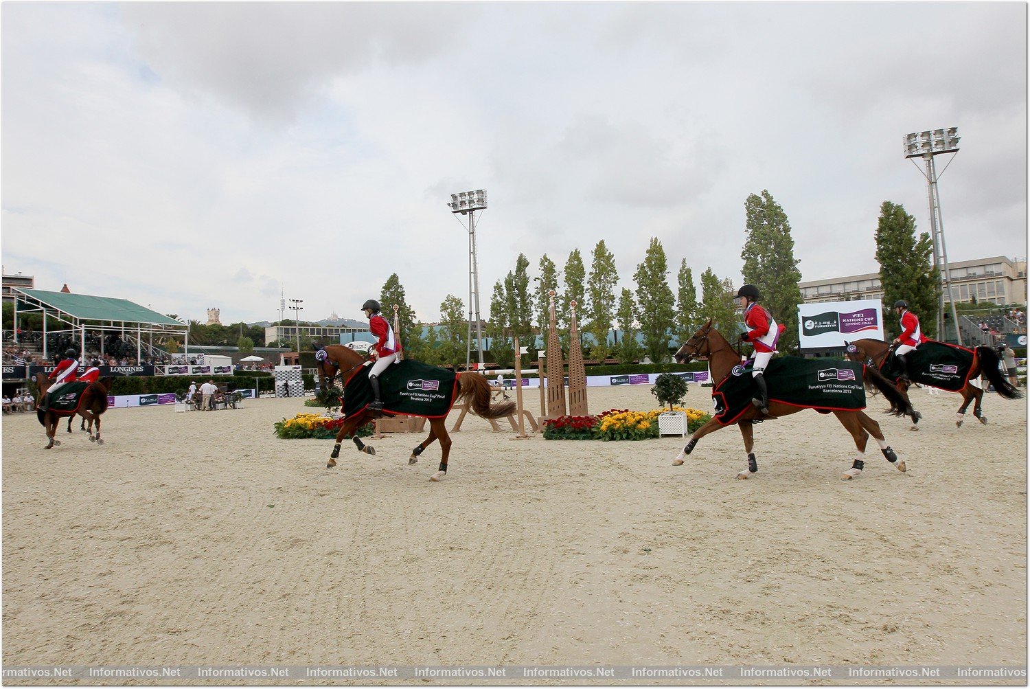 BCN28SEP013.- 102º edición del CSIO Barcelona. Final de consolación de la Furusiyya FEI Nations Cup™ Jumping Final. Vuelta de honor tras la entrega del premio