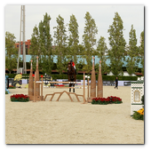 :: Pulse para Ampliar :: BCN28SEP013.- 102º edición del CSIO Barcelona. Final de consolación de la Furusiyya FEI Nations Cup™ Jumping Final. La estadounidense Elisabeth Madden, montando a Simon