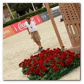 :: Pulse para Ampliar :: BCN28SEP013.- 102º edición del CSIO Barcelona. Final de consolación de la Furusiyya FEI Nations Cup™ Jumping Final. Preparando el terreno