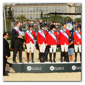 :: Pulse para Ampliar :: BCN28SEP013.- 102º edición del CSIO Barcelona. Final de consolación de la Furusiyya FEI Nations Cup™ Jumping Final. Ganó el equipo de Estados Unidos, formado por Elisabeth Madden (Simon), Lucy Davis (Barron), Mclain Ward (Rotchild) y Kaetherine Dinan (Nougat du Vallet).