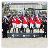 :: Pulse para Ampliar :: BCN28SEP013.- 102º edición del CSIO Barcelona. Final de consolación de la Furusiyya FEI Nations Cup™ Jumping Final. Ganó el equipo de Estados Unidos, formado por Elisabeth Madden (Simon), Lucy Davis (Barron), Mclain Ward (Rotchild) y Kaetherine Dinan (Nougat du Vallet).