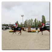 :: Pulse para Ampliar :: BCN28SEP013.- 102º edición del CSIO Barcelona. Final de consolación de la Furusiyya FEI Nations Cup™ Jumping Final. Vuelta de honor tras la entrega del premio