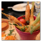 :: Pulse para Ampliar :: BCN31OCT013.- "Muy Mío Plaza Restaurante" donde los platos se socializan y se comparte la experiencia de comer. Muy recomendable. 