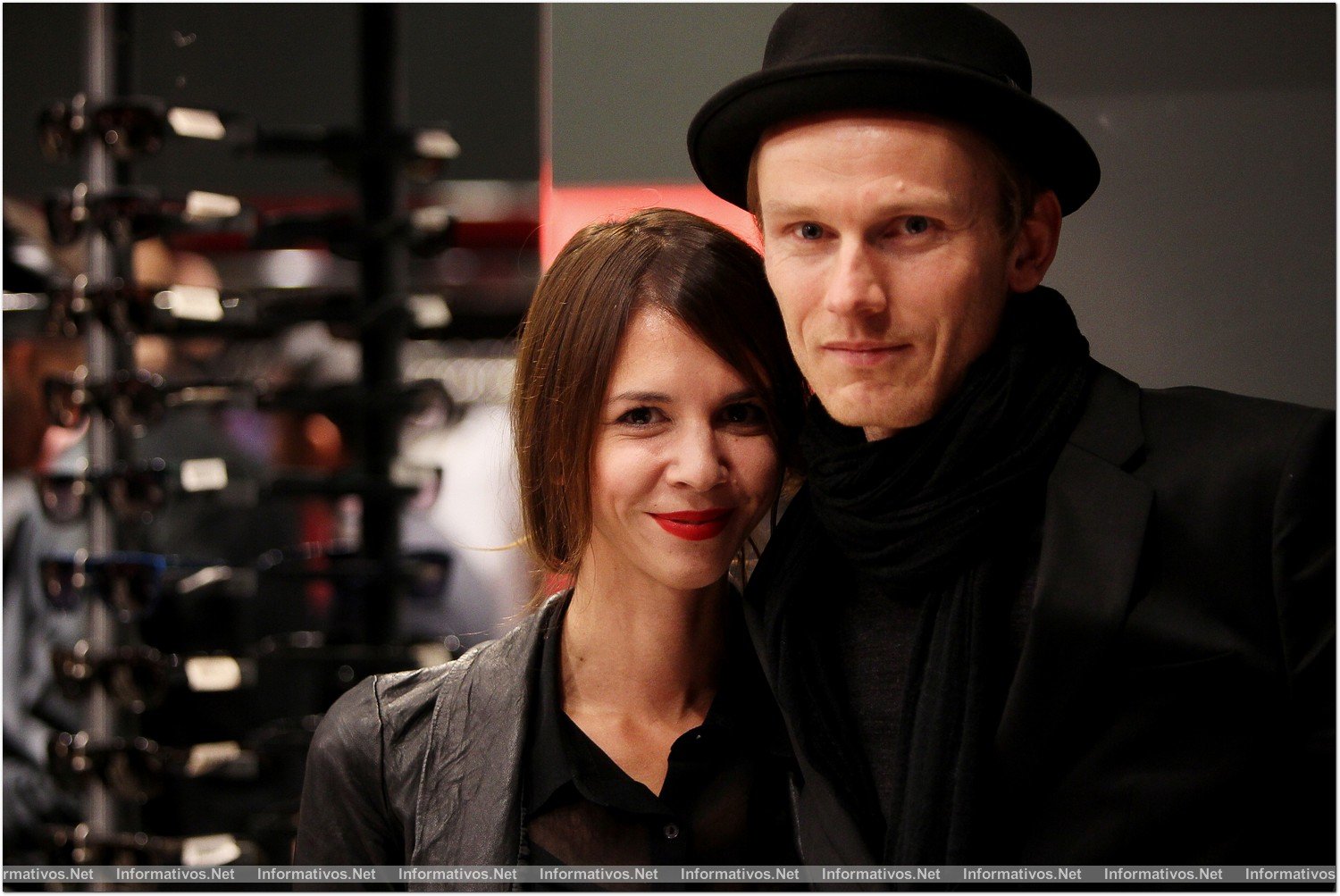 BCN13NOV013.- Celebración del XX Aniversario de Hugo en Barcelona. El artista berlinés Steffen Seeger junto a su compañera, Kathia.