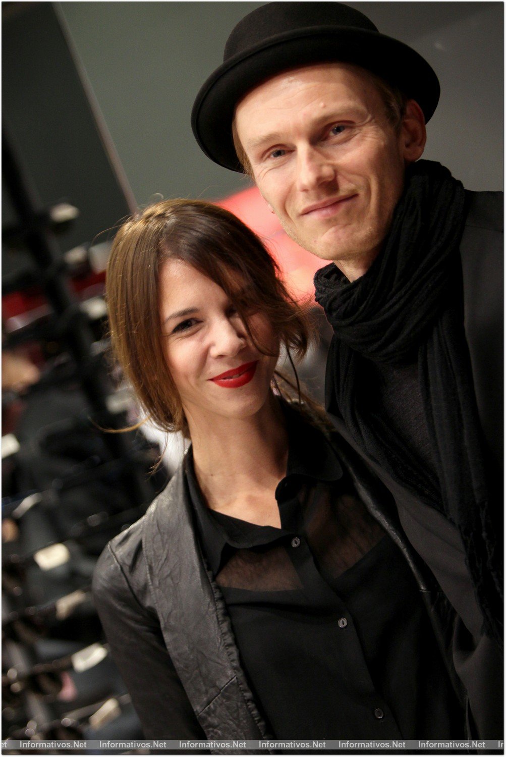 BCN13NOV013.- Celebración del XX Aniversario de Hugo en Barcelona. El artista berlinés Steffen Seeger junto a su compañera, Kathia.