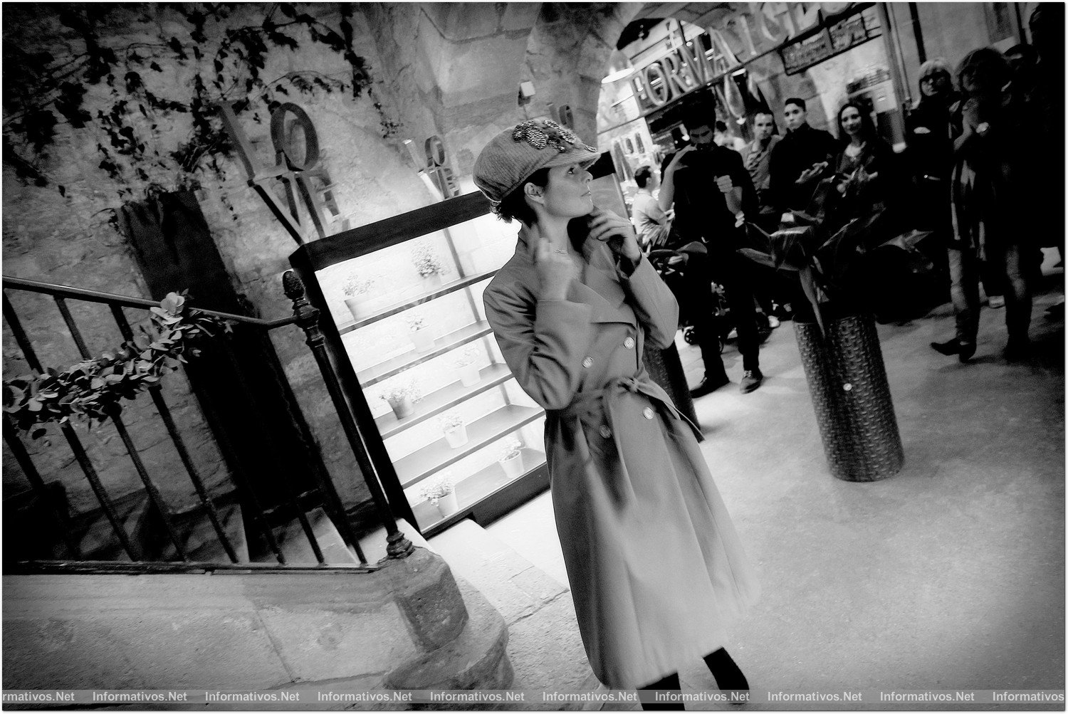 BCN12NOV013.- La diseñadora Roser Marcé reivindica la costura presentando sus modelos de novia “in toile” en su atelier, en el Mercat Princesa del Born.