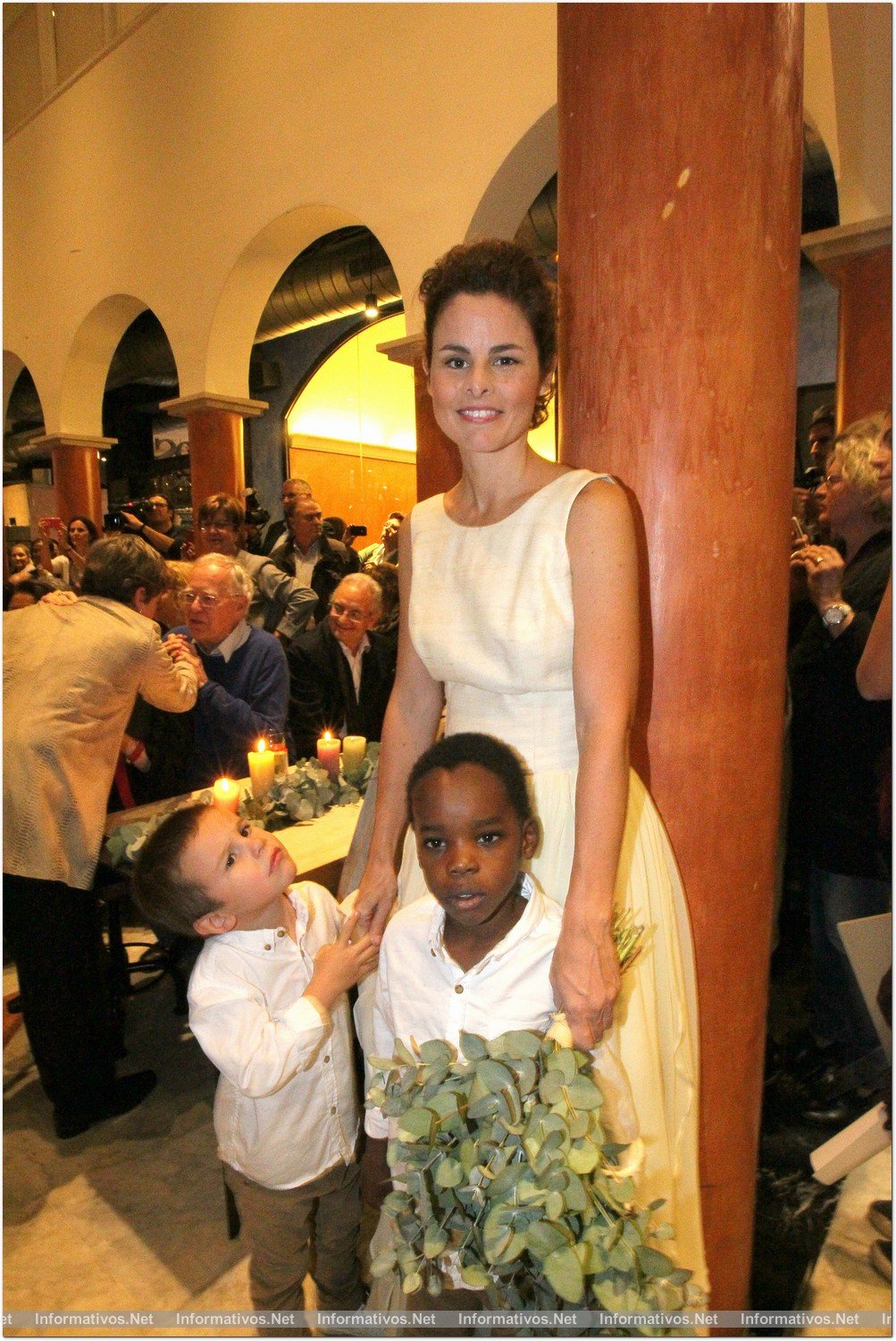 BCN12NOV013.- La diseñadora Roser Marcé reivindica la costura presentando sus modelos de novia “in toile” en su atelier, en el Mercat Princesa del Born.