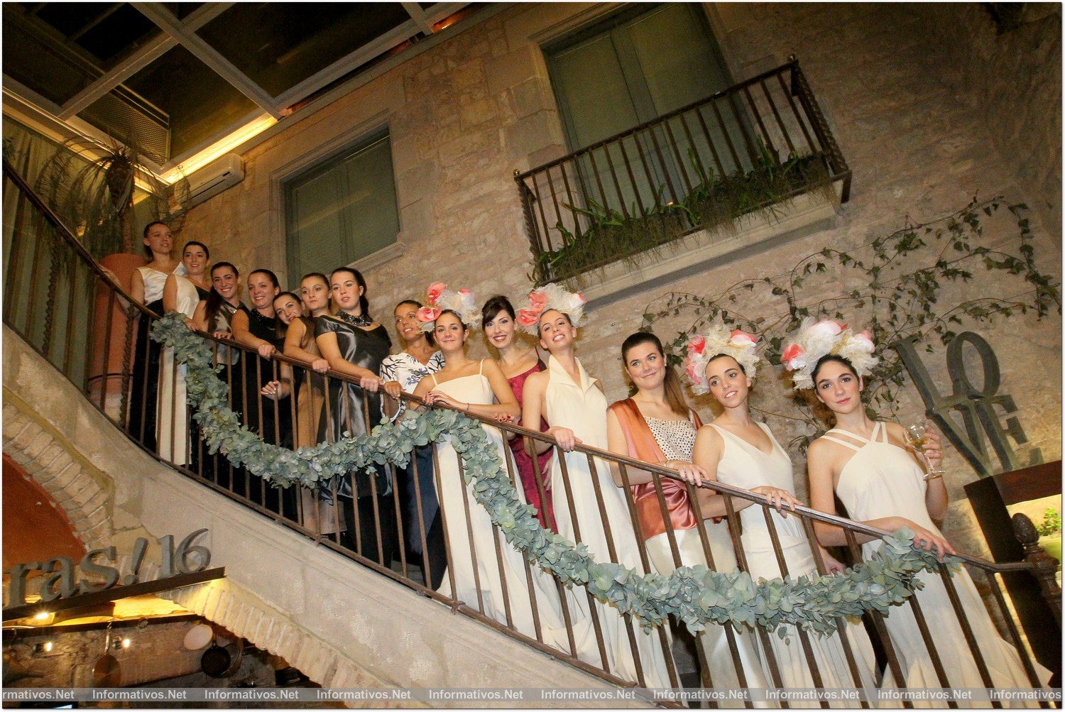 BCN12NOV013.- La diseñadora Roser Marcé reivindica la costura presentando sus modelos de novia “in toile” en su atelier, en el Mercat Princesa del Born.
