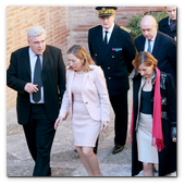 :: Pulse para Ampliar :: 15DIC013.BCN-Perpignan.- Inauguración Alta Velocidad España-Francia. El ministro delegado de Transportes de Francia, Frédéric Cuvillier junto a la ministra de Fomento, Ana Pastor saliendo del Palais des Rois de Majorque