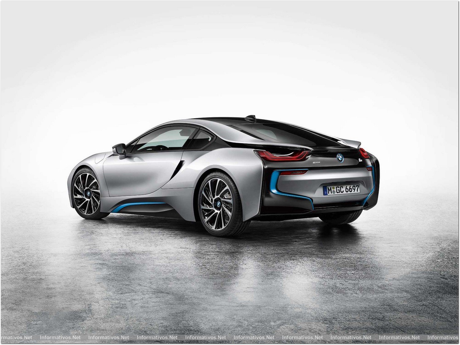 BCNENE014.- El nuevo BMW i8 ya tiene precio en España: desde 129.900 €.
