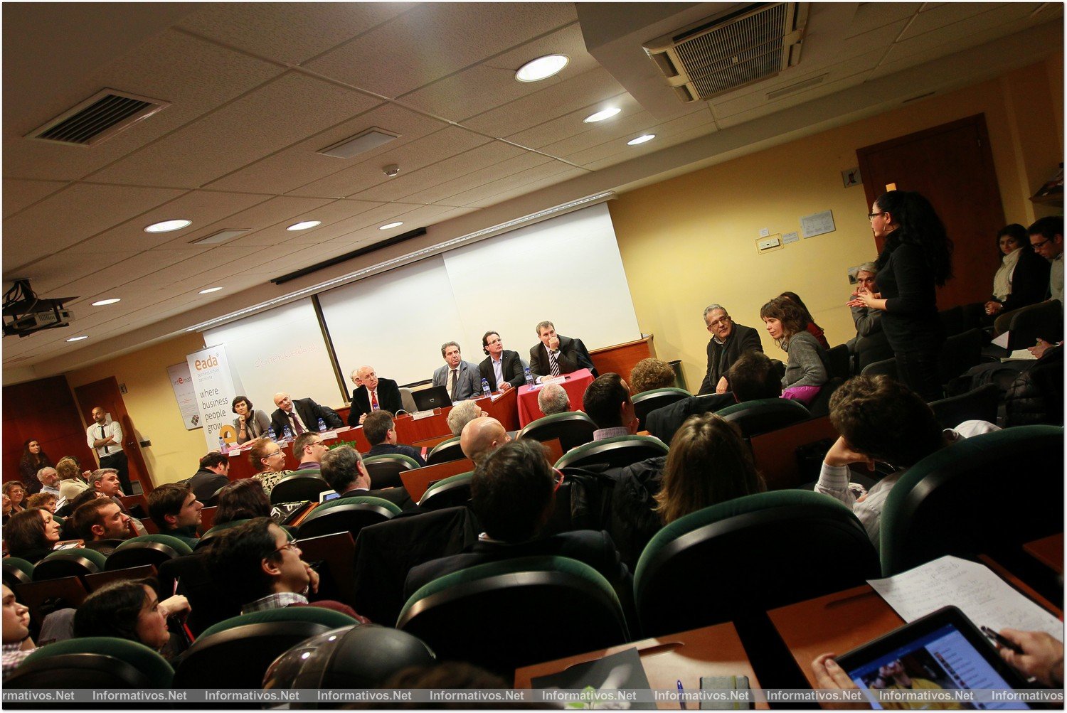 12FEB014.- Presentación del proyecto Barcelona Círculo Negocios Éticos, en EADA. Carme Gil, Directora del Programa PDD y Coordinadora del Departamento de Coaching en EADA; José María Torres, Director General de Numintec;  Ramon Vila, Director de la Fundación Pimec;  Idili Lizcano, Director General de Alqvimia;  Joan Antoni Melé, Subdirector Triodos Bank; David Escamilla, periodista y moderador; y Emili Rousaud, Director General de Factor Energía.