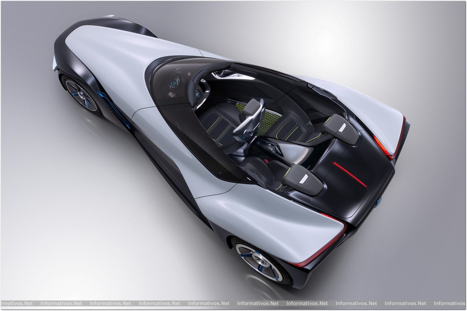 04MAR014.- El Nissan Bladeglider llega a Europa