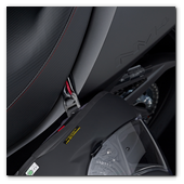 :: Pulse para Ampliar :: 2014 NM4 Vultus: Detail - helmet holder