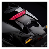 :: Pulse para Ampliar :: 2014 NM4 Vultus: Detail - tailight