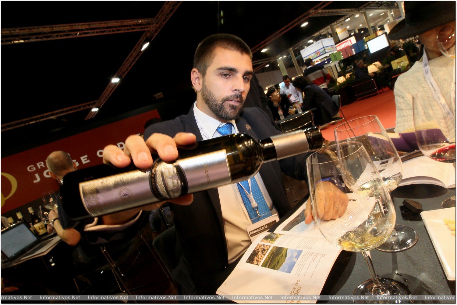 BCN Alimentaria 2014. Bodegas Jorge Ordoñez, un espacio de la zona Premium donde degustar desde los vinos que aún están 'por hacer' hasta los vinos más exclusivos. "Esencia" es uno de ellos, un vino dulce del que se producen sólo 500 Lt. al año.