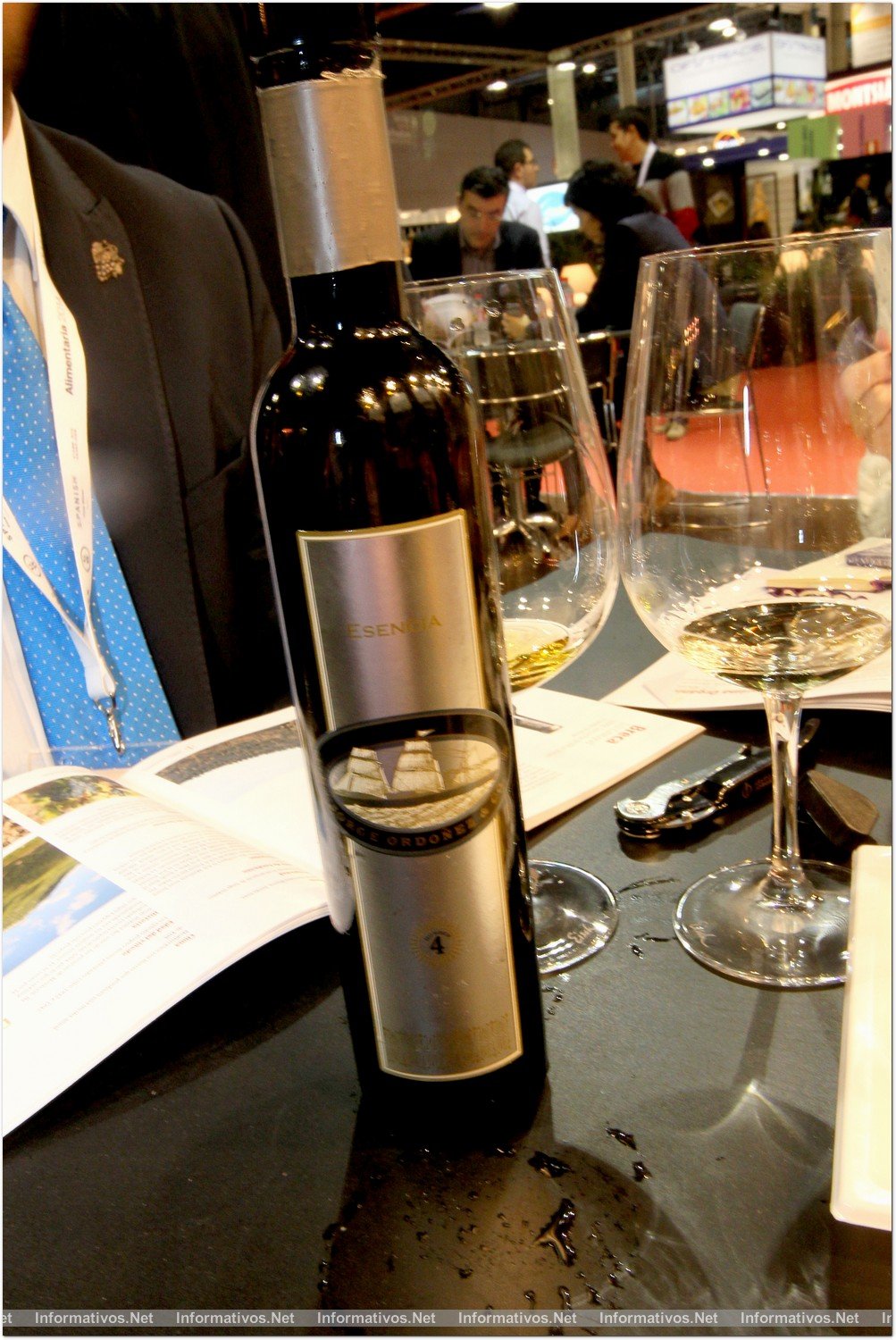 BCN Alimentaria 2014. Bodegas Jorge Ordoñez, un espacio de la zona Premium donde degustar desde los vinos que aún están 'por hacer' hasta los vinos más exclusivos. "Esencia" es uno de ellos, un vino dulce del que se producen sólo 500 Lt. al año.