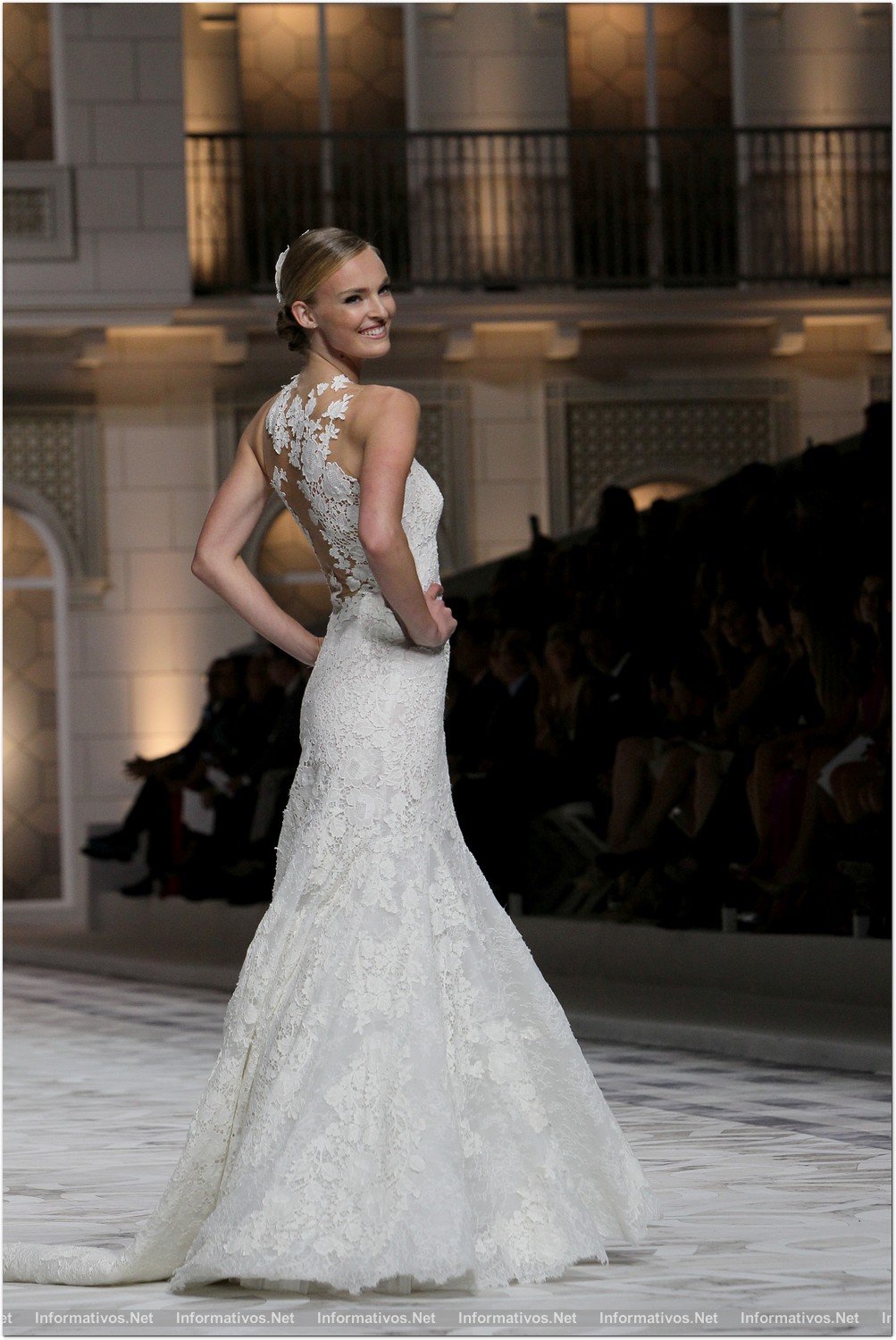 BCN9MAY014.- Desfile Pronovias colección 2015.