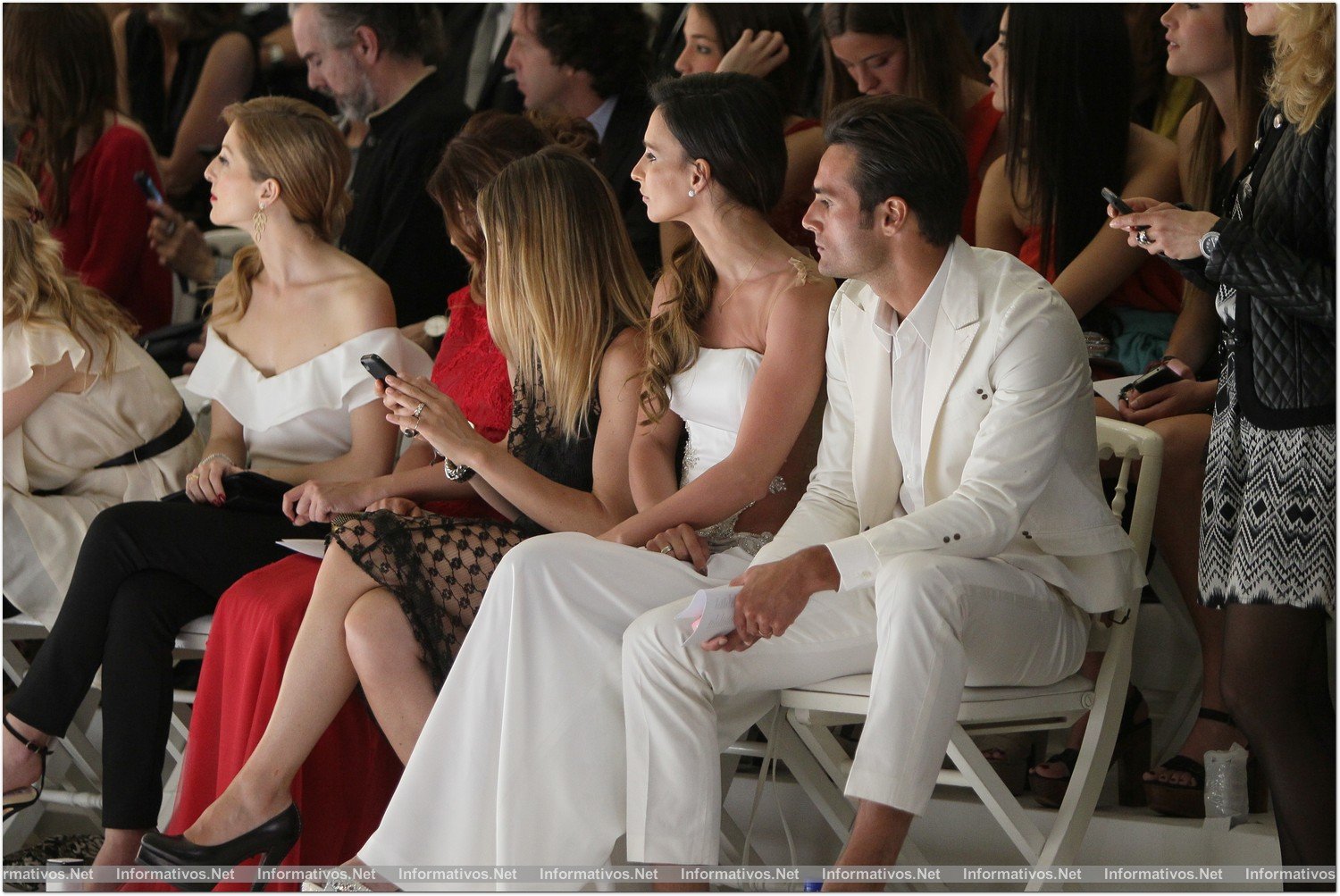 BCN9MAY014.- Desfile Pronovias colección 2015. El modelo Isaac Alfaiete y su esposa la actriz Lucía García asistieron vestidos de blanco y no perdieron detalle del desfile.