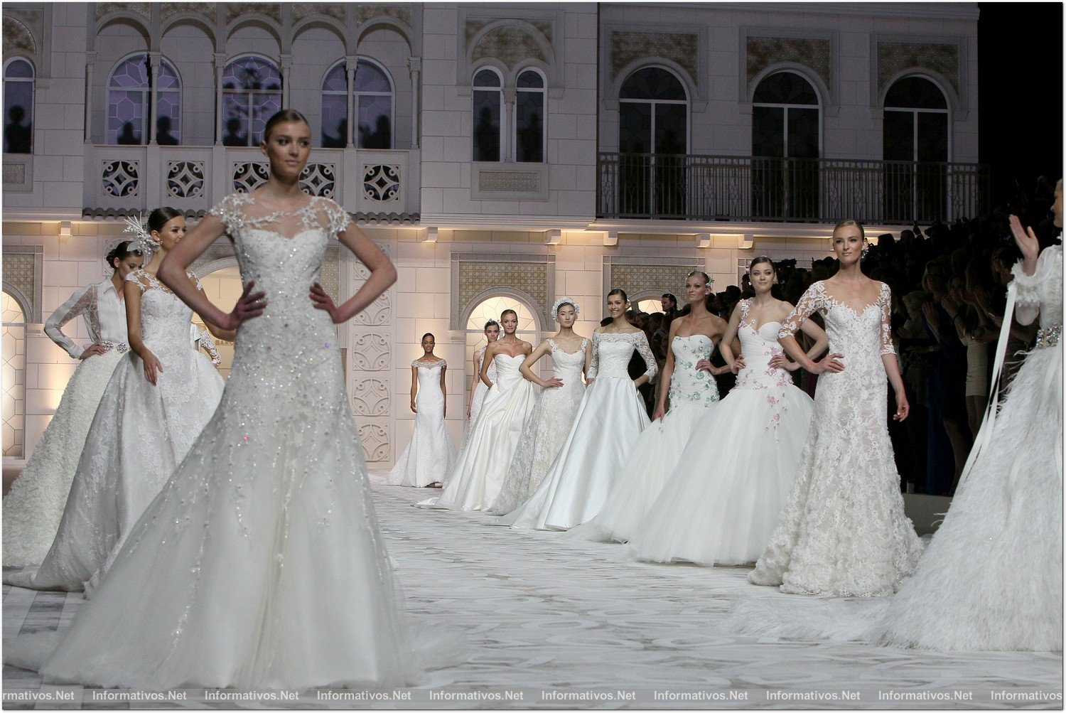 BCN9MAY014.- Desfile Pronovias colección 2015.