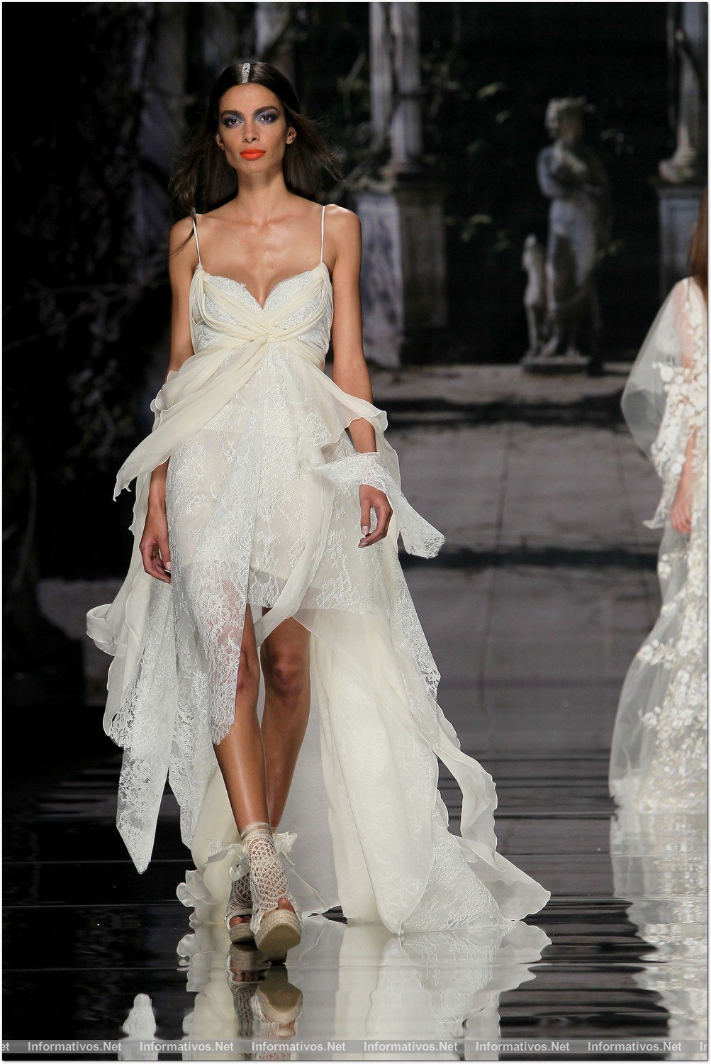 MAY014.- Barcelona Bridal Week - Gaudí Novias: Yolan Cris