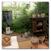:: Pulse para Ampliar :: BCNMAY014.- Del 12 de mayo al 8 de junio, en horario ininterrumpido de 15:00 a 24:00 h.,  el jardín del hotel Alma Barcelona acoge una experiencia sensorial única en torno al que está considerado el mejor ron del mundo y reconocido como una de las 100 firmas de lujo más prestigiosas a nivel internacional.
