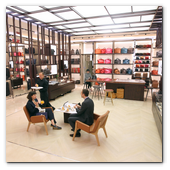 :: Pulse para Ampliar :: BCN22MAY014.- Longchamp inaugura su 'flagship store' en Pº de Gracia de Barcelona