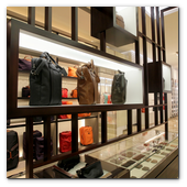 :: Pulse para Ampliar :: BCN22MAY014.- Longchamp inaugura su 'flagship store' en Pº de Gracia de Barcelona