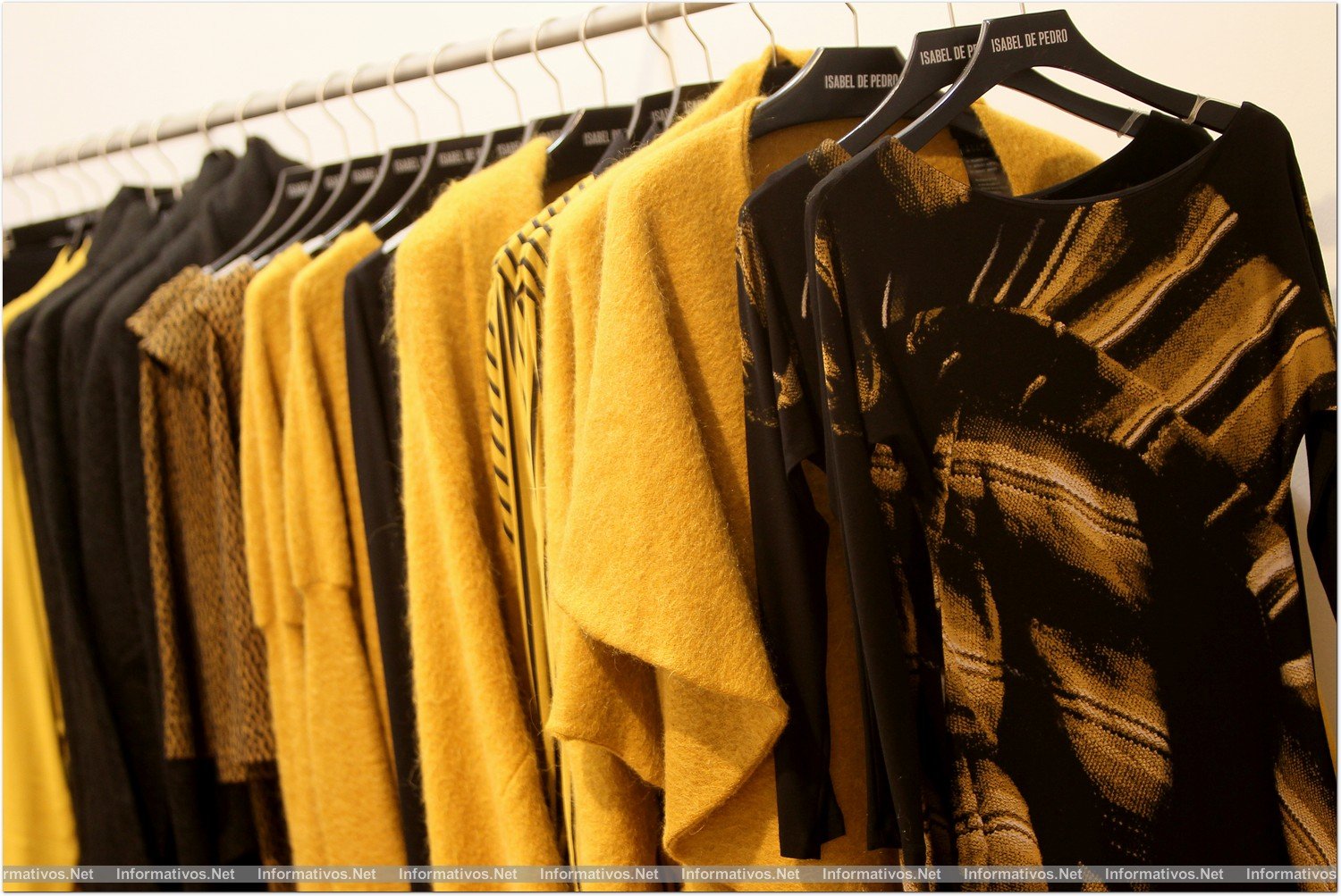 BCN16OCT014.- Boutique-Galería 'Isabel de Pedro' en el 54 de Rambla Cataluña, en Barcelona.