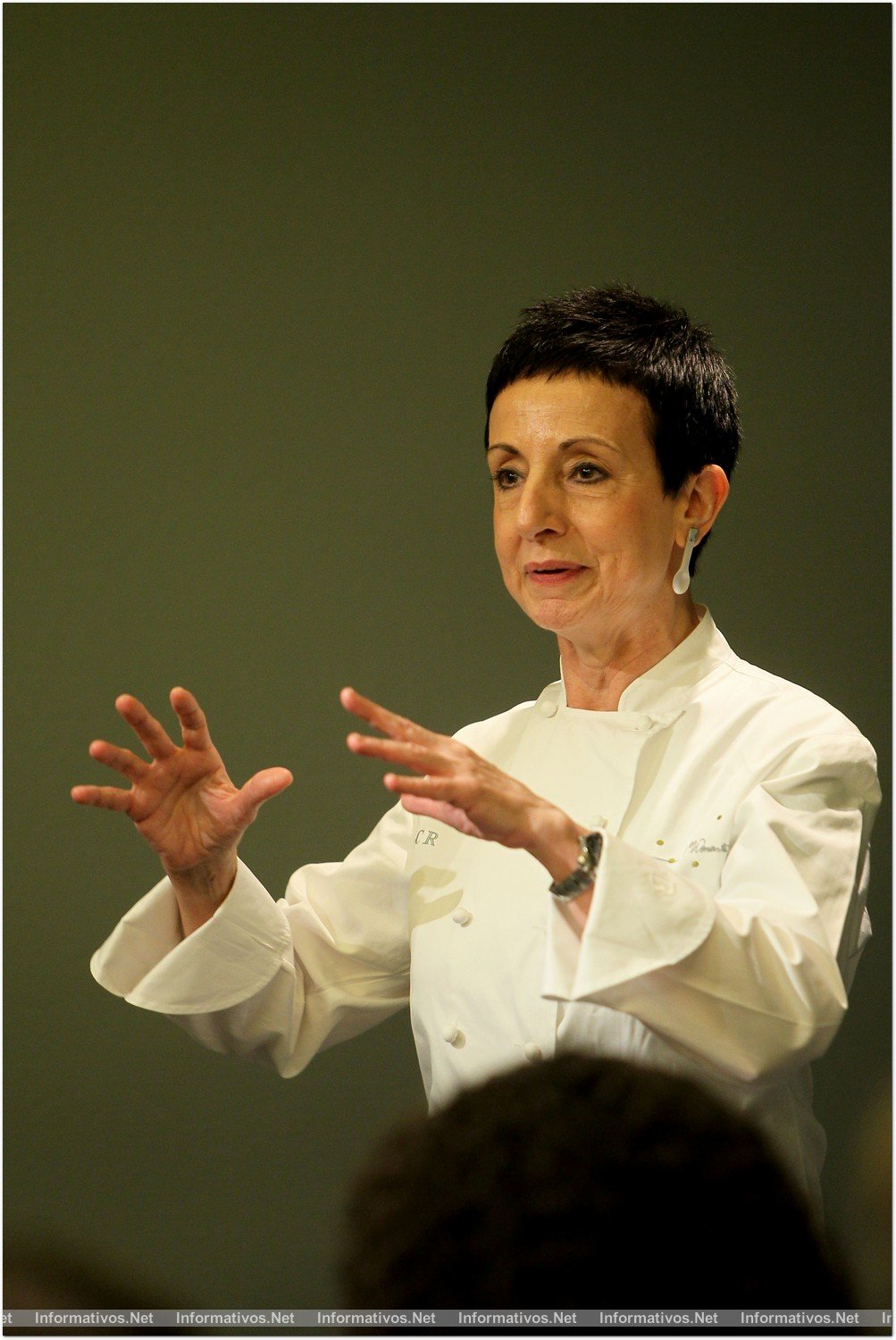 BCN28OCT014.- El chef Ángel León ha presentado hoy su espacio 'El Bistreau' en el Hotel Mandarín Oriental Barcelona. Carme Ruscalleda, durante la presentación de prensa.