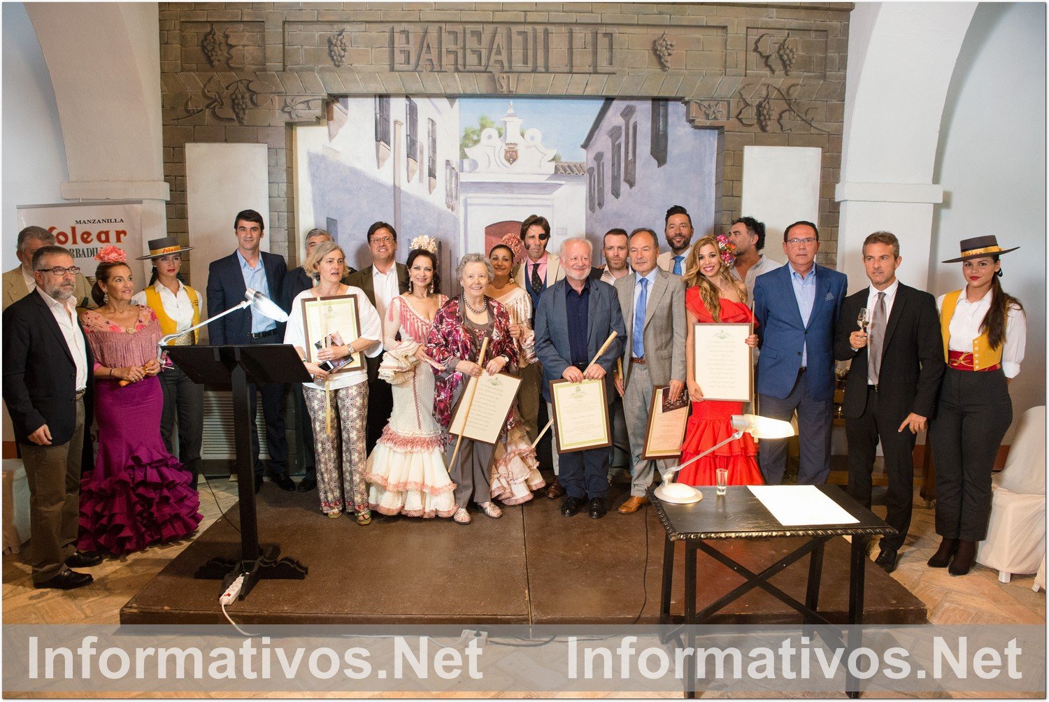 4JUN015.- Bodegas Barbadillo homenajea a los mejores embajadores de la Manzanilla: Caballeros y Damas de la Orden de la Solear 2015