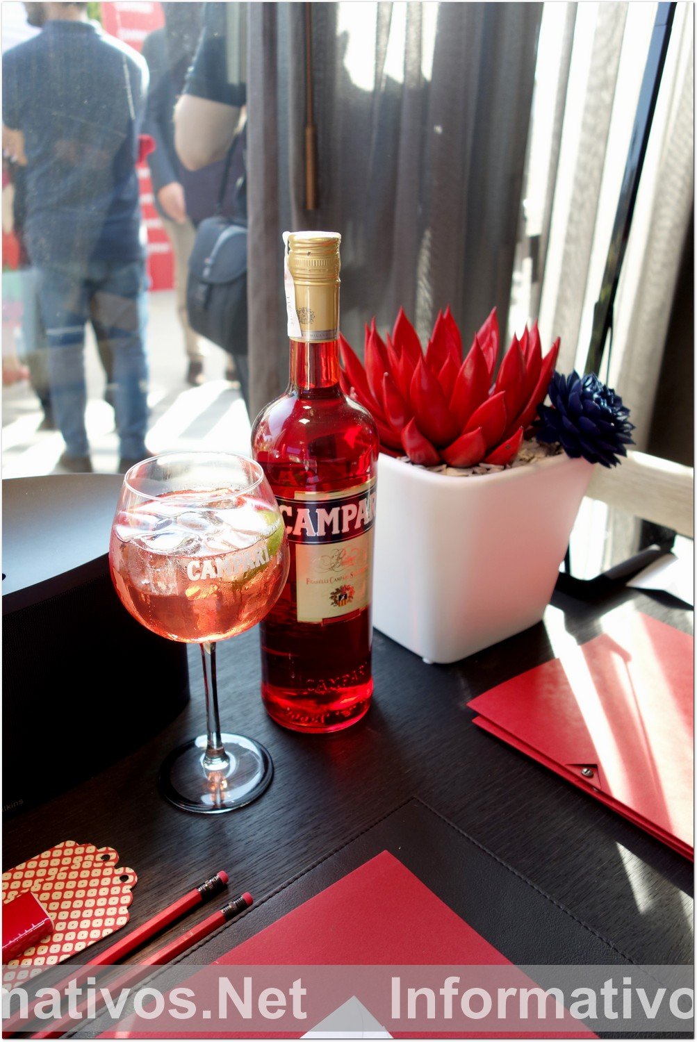 2ª #CampariRedSuite, el afterwork exclusivo celebrado el 16 de julio en una suite de lujo del Mandarin Oriental, Barcelona, con Ariadne Artiles como anfitriona