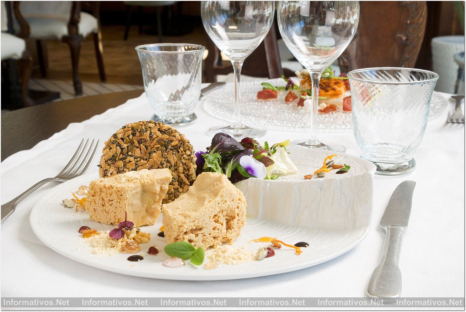 Hotel Cotton House Barcelona. Restaurante Batuar (cuyo nombre viene de la máquina que se ocupaba de prensar el algodón para eliminar todas sus impurezas)