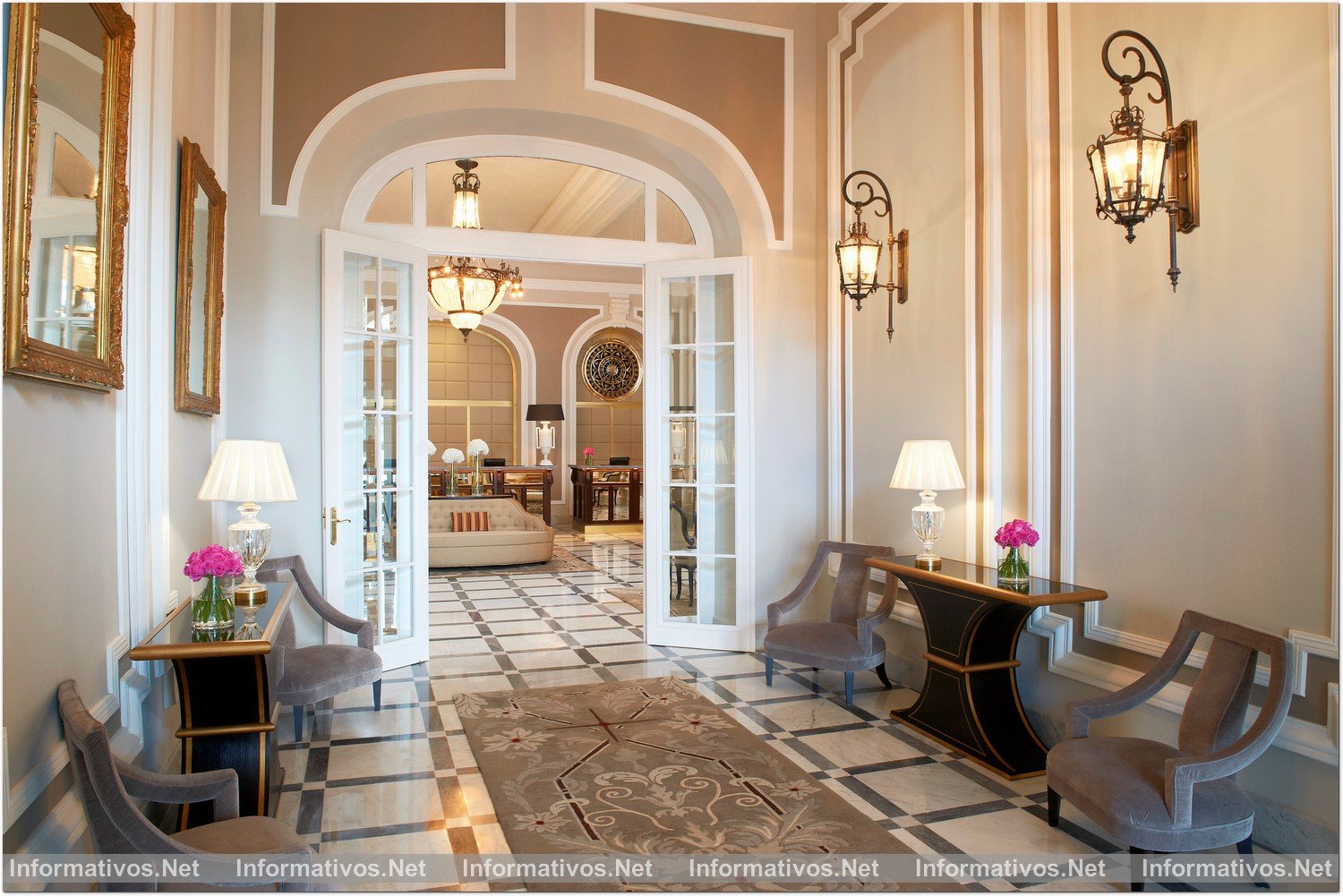 San Sebastián: Hotel María Cristina, bajo el resplandor de las estrellas. Lobby