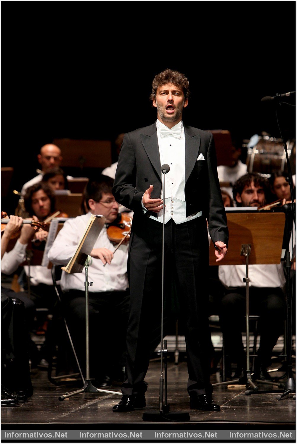 3AG014.- Festival de Peralada: actuación de Jonas Kauffman, con la Orquesta de Cadaqués y el director de orquesta alemán, Jochen Rieder.