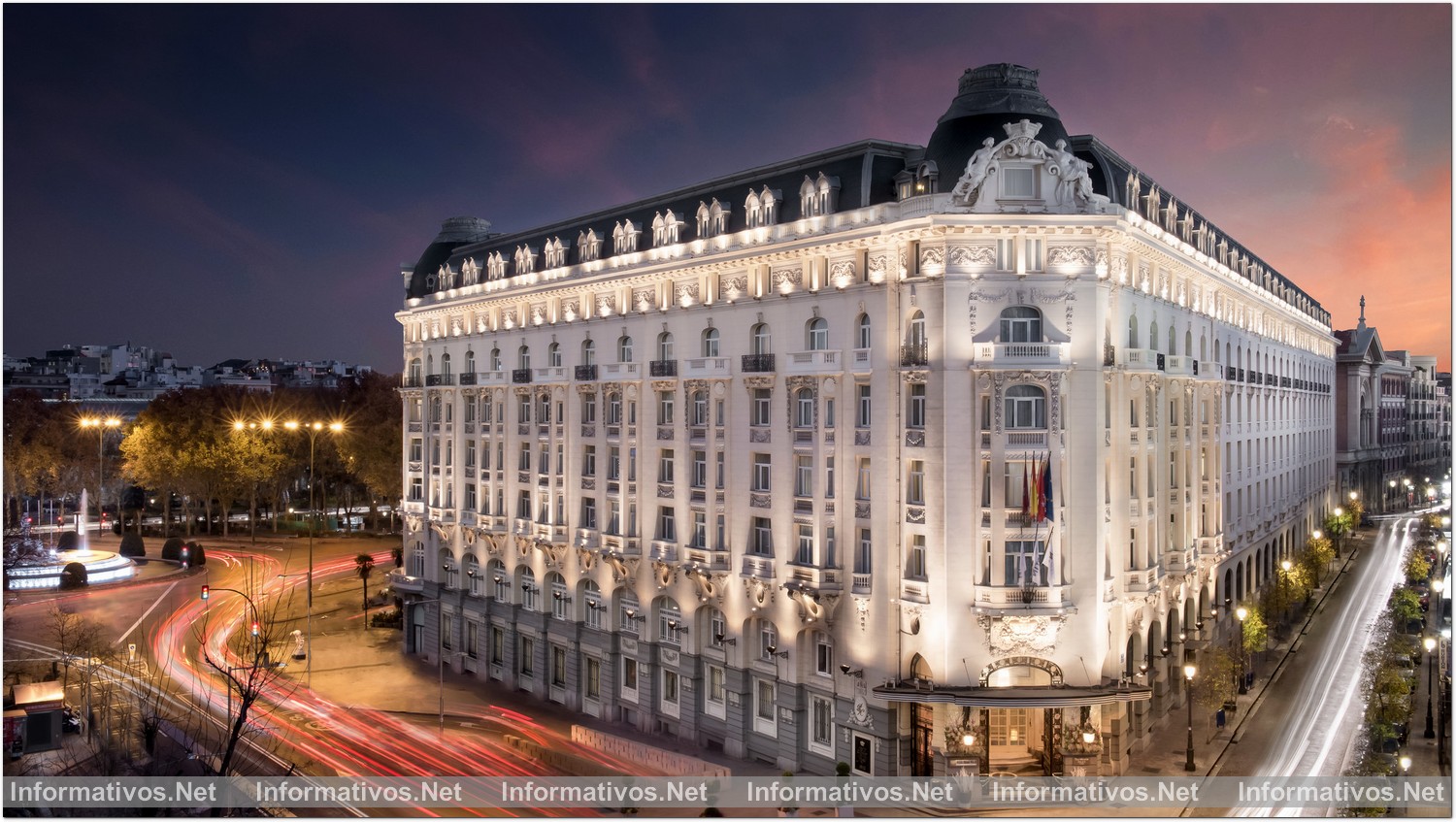Hotel Westin Palace Madrid: vista nocturna de la fachada